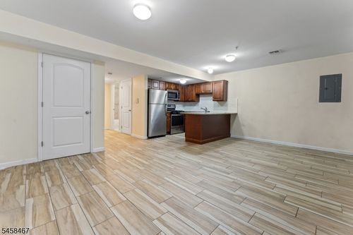 1-453 Washington St, Newark, NJ, 07102-1109 | Card Image