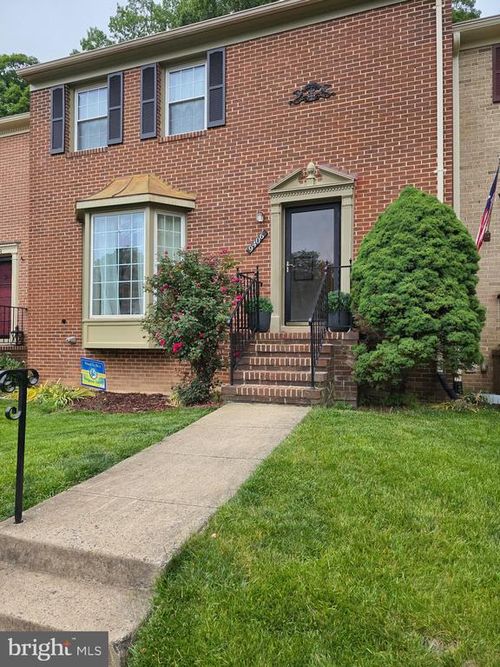 9406 Park Hunt Ct, Springfield, VA, 22153-1351 | Card Image
