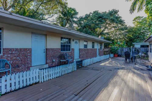 3-2450 Garfield St, Hollywood, FL, 33020-3408 | Card Image