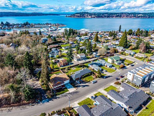 1930 Westridge Ave W, University Place, WA, 98466-1876 | Card Image