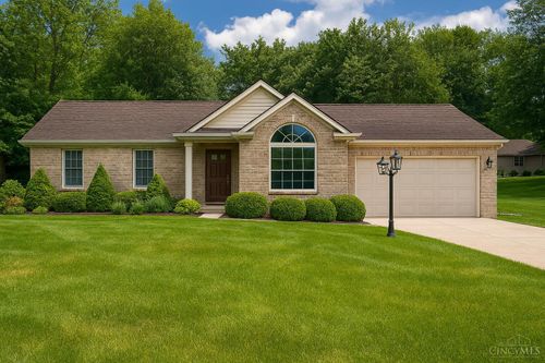 141 Vaughn Ave, Hillsboro, OH, 45133-1484 | Card Image