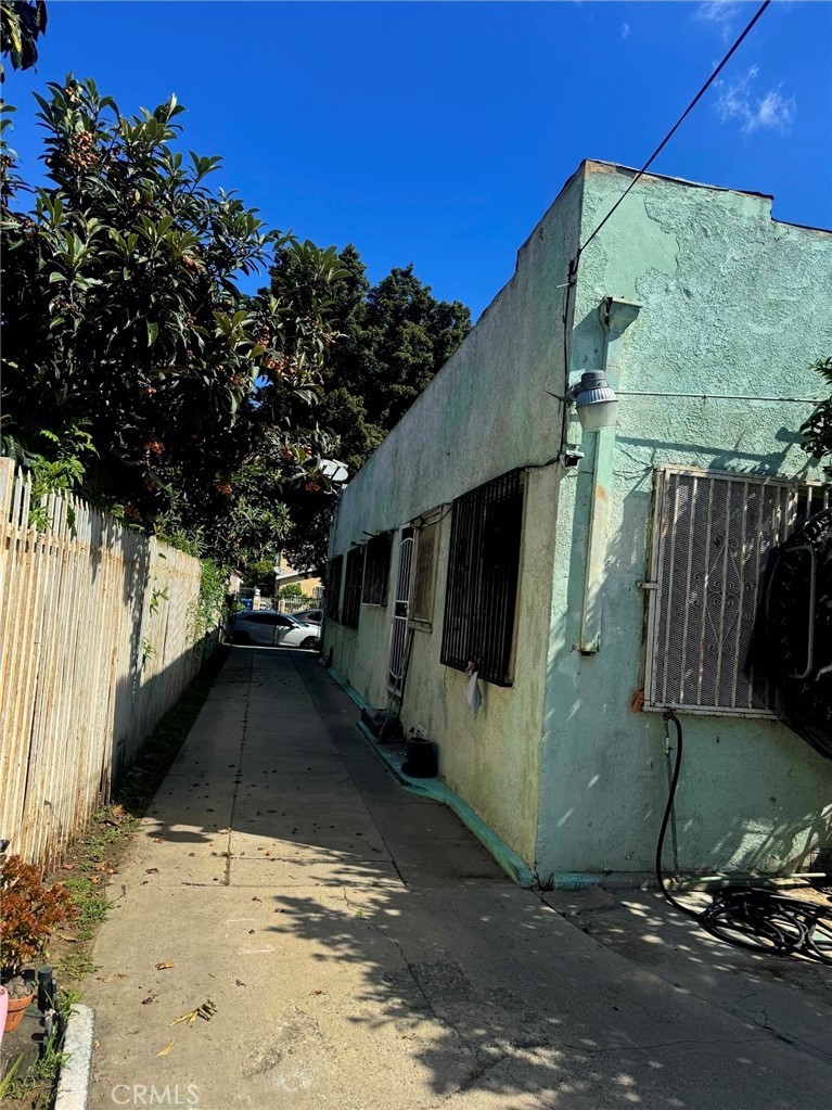Residential Income in Los Angeles 3