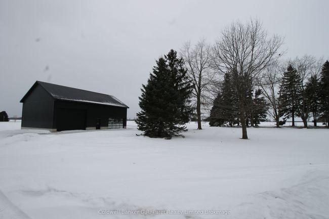 22445 Fairview Rd, House other with 3 bedrooms, 1 bathrooms and 6 parking in Thorndale ON | Image 25