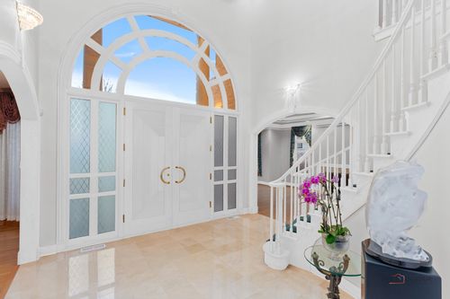 1611 Burr Oak Dr, Libertyville, IL, 60048-9477 | Card Image