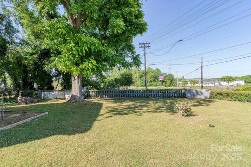 114 Norwood Dr, Charlotte, NC, 28208-3223 | Card Image