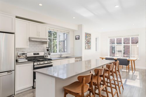 35-15588 32 Ave, Surrey, BC, V3Z0G3 | Card Image