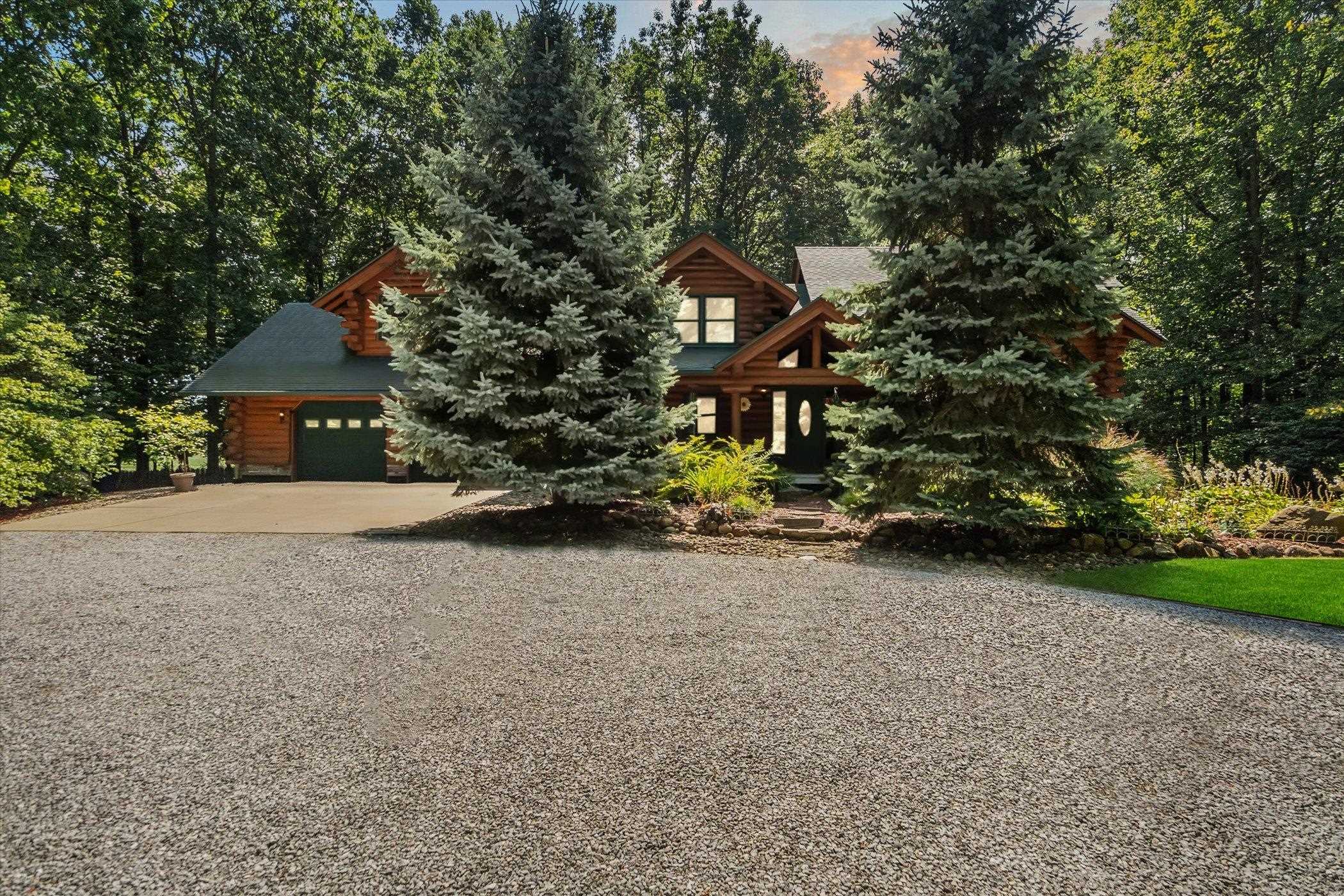 Peet Rd, Chesaning, MI 48616