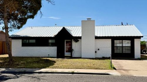 2724 E 11th St, Odessa, TX, 79761-3334 | Card Image