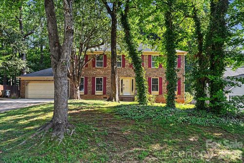 2517 Jaywick Ln, Matthews, NC, 28105-6638 | Card Image