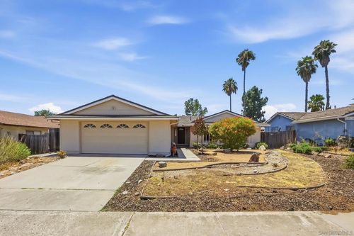 8817 Annandale Way, Santee, CA, 92071-2002 | Card Image