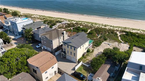 4812 Bay Bridge Ln, Virginia Beach, VA, 23455-1304 | Card Image