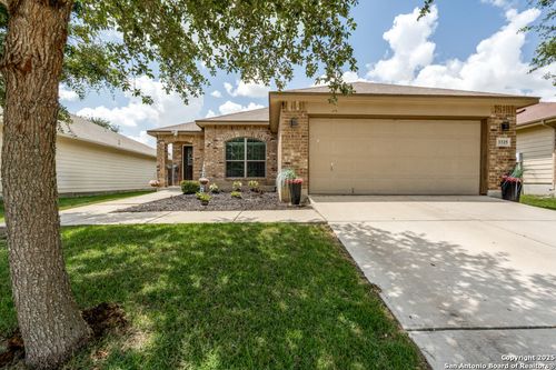 3325 Orth Ave, Schertz, TX, 78108-2333 | Card Image