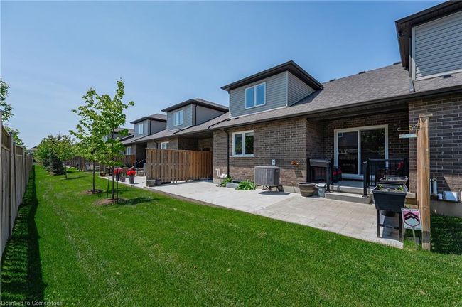 32 Westminster Cres, Townhouse with 2 bedrooms, 4 bathrooms and 4 parking in Fergus ON | Image 46