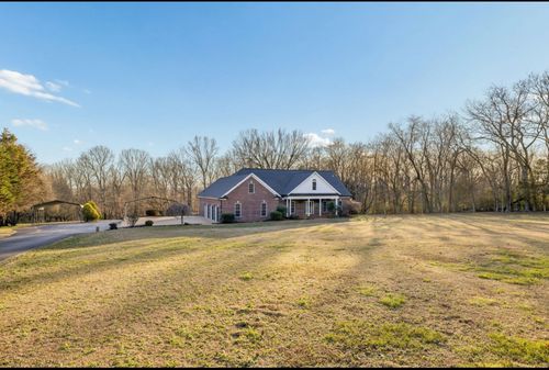 1366 Iron Bridge Rd, Columbia, TN, 38401-8007 | Card Image