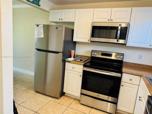 apt-109-8110 Sunrise Lakes Blvd, Sunrise, FL, 33322-1546 | Card Image