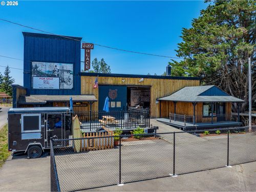 203 N Birch St, Coquille, OR, 97423-1225 | Card Image