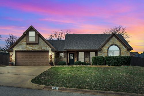 805 Linda Dr, Joshua, TX, 76058-3003 | Card Image