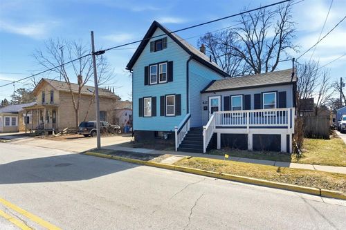 411 E Division Street, Watertown, WI, 53094 | Card Image