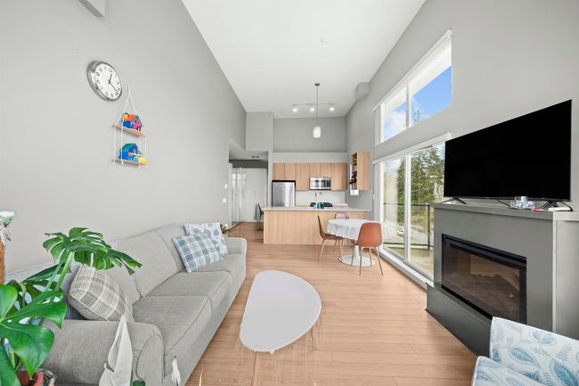 401 - 1188 Johnson St, Condo with 1 bedrooms, 1 bathrooms and 1 parking in Coquitlam BC | Image 6