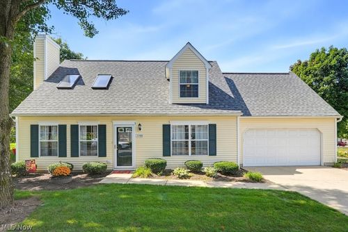 1990 Village Parkway, Tallmadge, OH, 44278 | Card Image