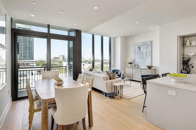 UNIT-605 - 2323 W Main St, Condo with 2 bedrooms, 3 bathrooms and 2 parking in Houston TX | Image 4
