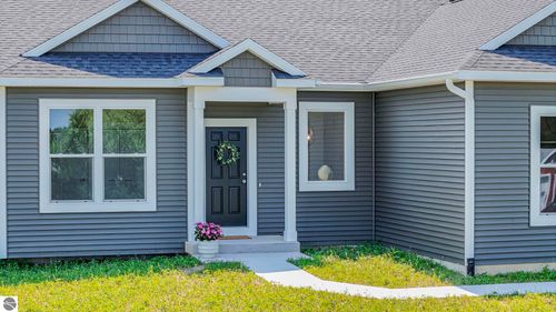 52-7559 E Meadows Dr, Cedar, MI, 49621-9797 | Card Image