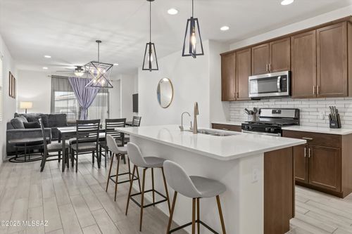10718 Golson Dr, Marana, AZ, 85653-0348 | Card Image