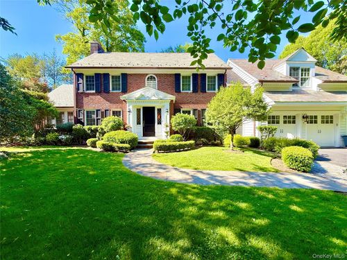 7 Harcourt Rd, Scarsdale, NY, 10583-3005 | Card Image