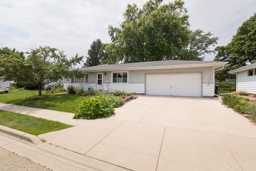453 Grove Street, MAYVILLE, WI, 53050 | Card Image