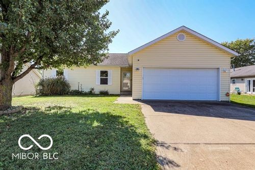 915 E Drybread Ln, Nineveh, IN, 46164-8605 | Card Image