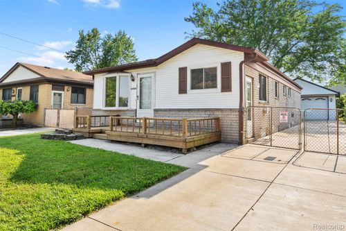 25928 Reeck Rd, Woodhaven, MI, 48183-4590 | Card Image