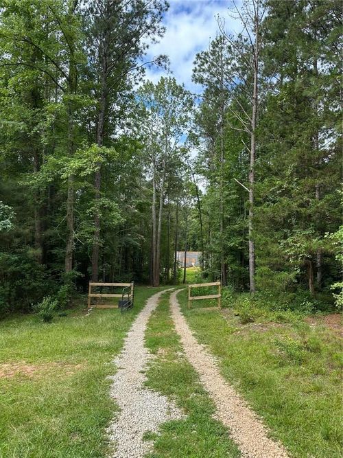 700 Barr Farm Rd, Roopville, GA, 30170-3202 | Card Image