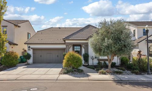 3068 Ashton St, Lodi, CA, 95242-8801 | Card Image