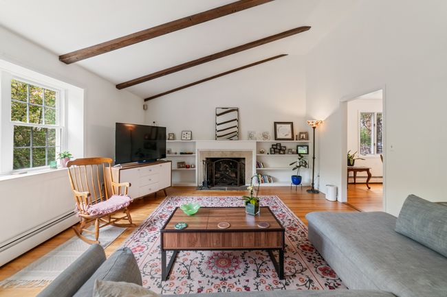 33 Saw Mill Rd, House other with 4 bedrooms, 3 bathrooms and null parking in Newtown CT | Image 6