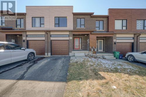 95 Queensbrook Crescent, Cambridge, ON, N1S0E5 | Card Image