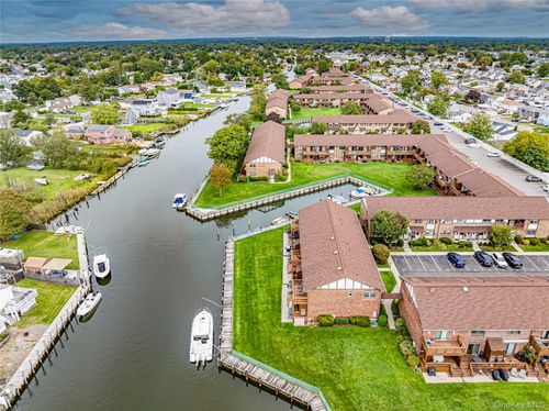 337-337 Mariners Way, Copiague, NY, 11726-5113 | Card Image