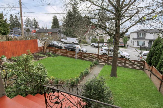 1205 Seventh Avenue, House other with 3 bedrooms, 2 bathrooms and 4 parking in New Westminster BC | Image 13