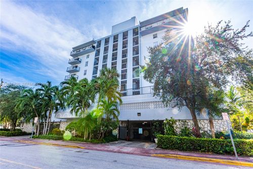 3m-899 West Ave, Miami Beach, FL, 33139-5570 | Card Image