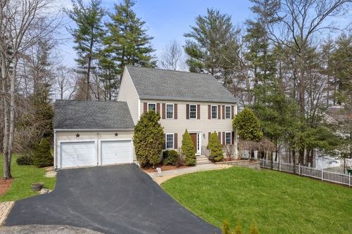 74 Kennedy Cir, Northbridge, MA, 01534-2000 | Card Image
