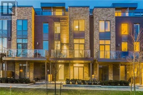 7 Godfreys Lane, Mississauga, ON, L5H2T1 | Card Image