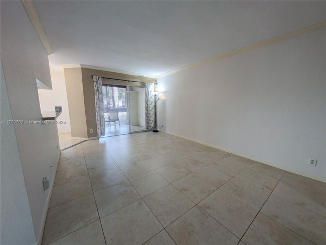APT-1112 - 9777 Westview Dr, Condo with 2 bedrooms, 2 bathrooms and null parking in Coral Springs FL | Image 8