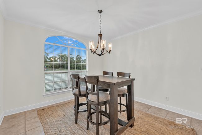 Formal Dining Room | Image 18