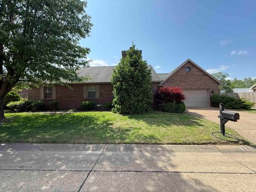 213 Thompson Ave, Evansville, IN, 47715-7447 | Card Image