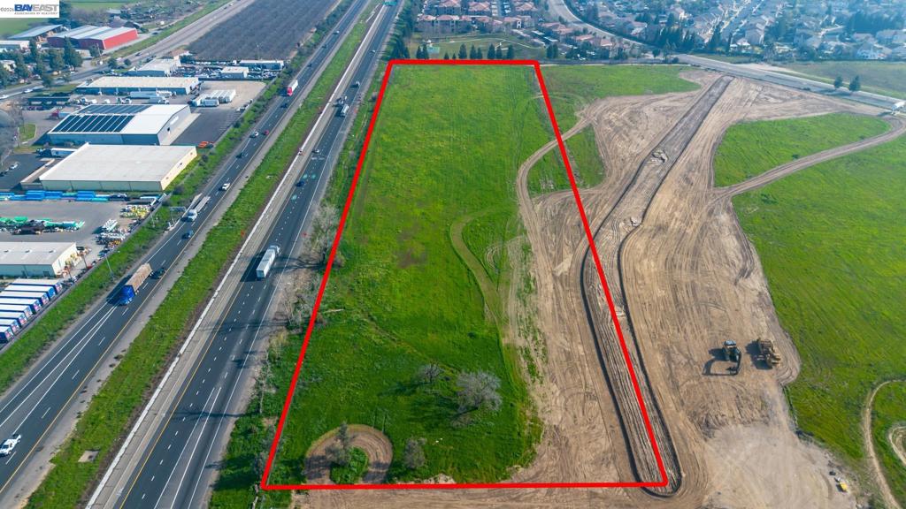 Commercial Sale in Manteca 3