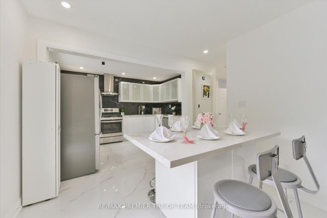 273 E 13 Th St, House other with 5 bedrooms, 3 bathrooms and 5 parking in Hamilton ON | Image 14
