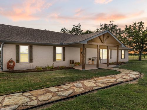 570 County Road 119, Riesel, TX, 76682-3722 | Card Image