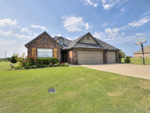 2120 E 154th Street N, Skiatook, OK, 74070 | Card Image