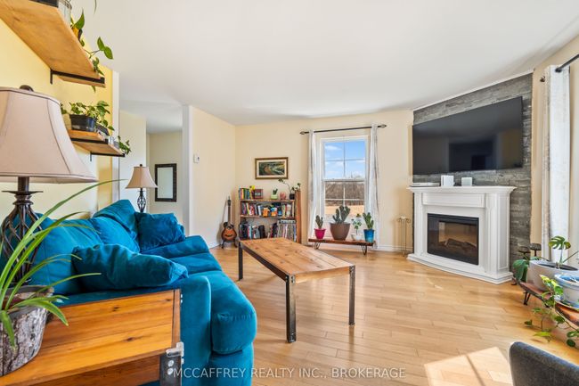 243 County Rd 17, House other with 2 bedrooms, 1 bathrooms and 6 parking in Newburgh ON | Image 8
