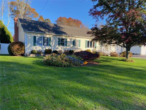 16 Boiling Spring Ave, Westerly, RI, 02891-3129 | Card Image