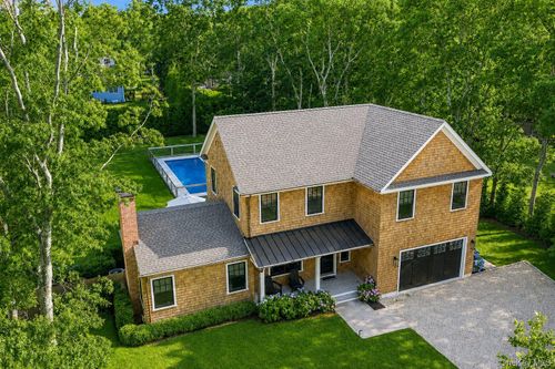 15 Wild Cherry Ln, East Quogue, NY, 11942-4623 | Card Image